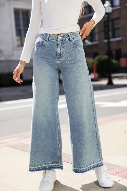 Women's Romantic Outfit FINAL SALE - Exceptionally Cool Light Wash Wide Leg Jeans