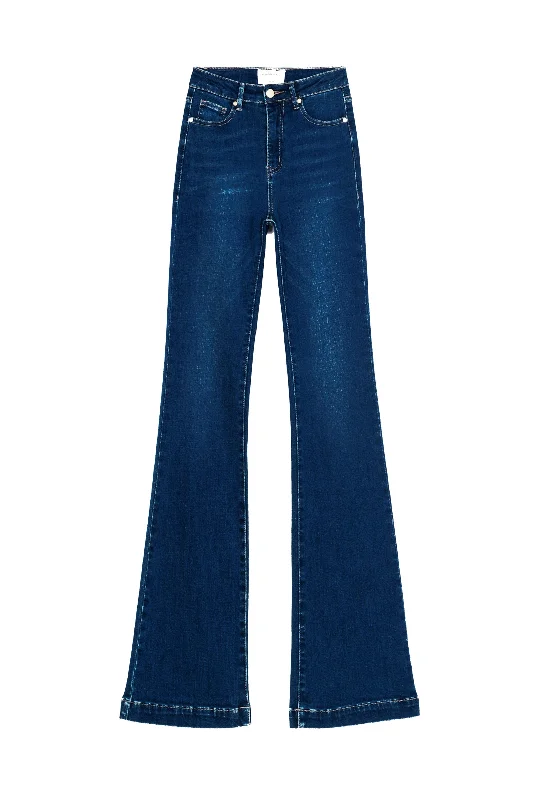 Affordable Luxury Women's Apparel Lancelot Jean Wash