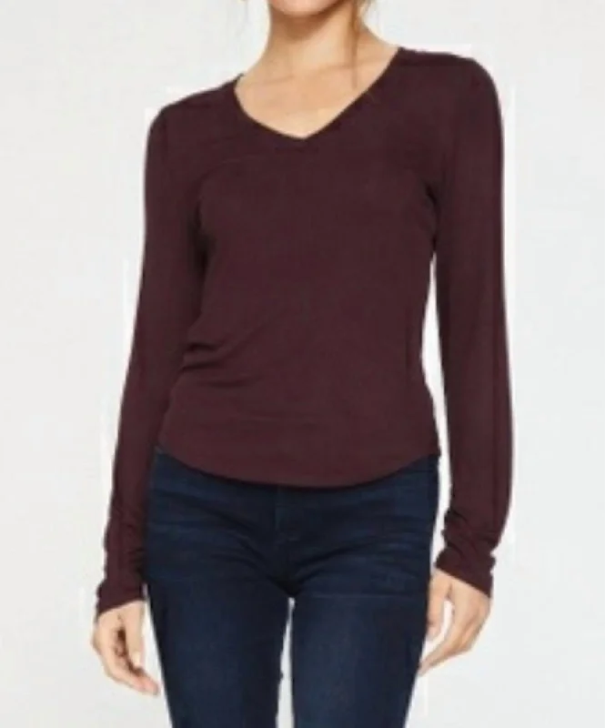 Women's Seasonal Attire Long Sleeve Ruched Cuff Top In Tawny Port