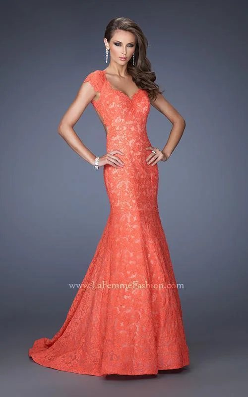 Exclusive Prices For A Limited Time La Femme 20117 Dress