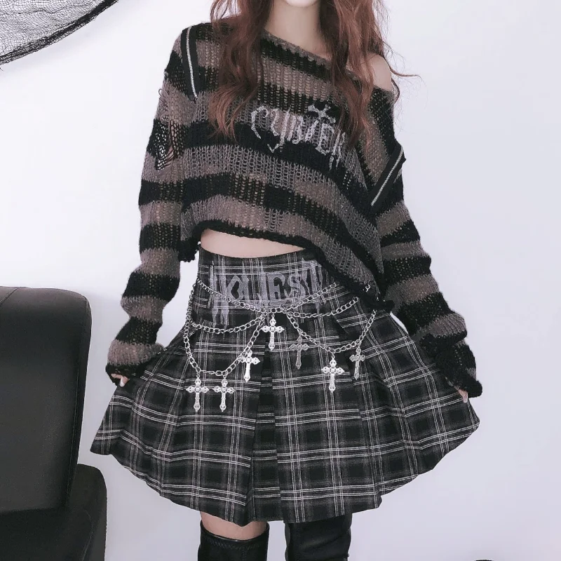 Stylish Women's Attire Women's Grunge Plaid Cross Chain Short Skirt