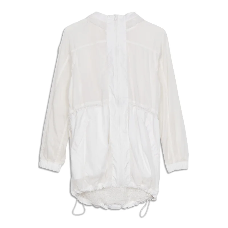 Women's Elegant Apparel In The Clear Jacket - Resale